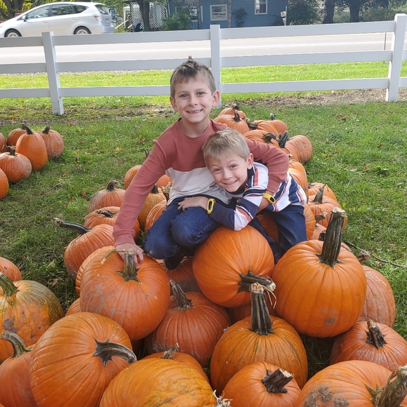 Meet your Posher, Heather - Picture 3 of 4